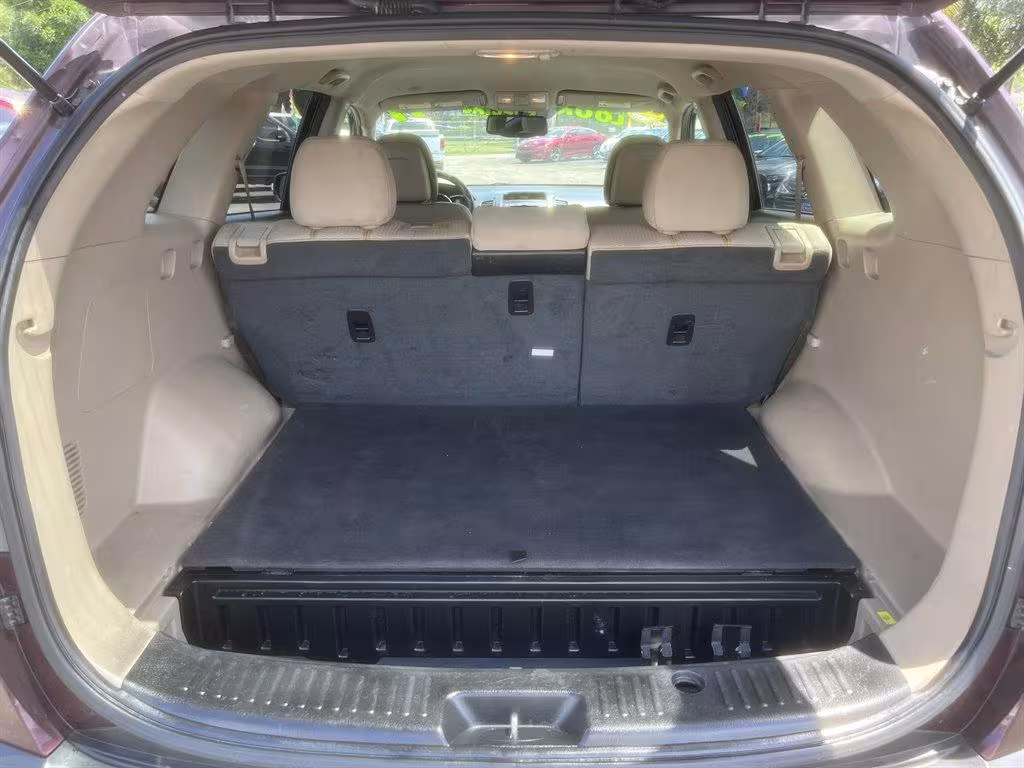 2011 Kia Sorento - 5XYKTCA10BG098971 - Image #26