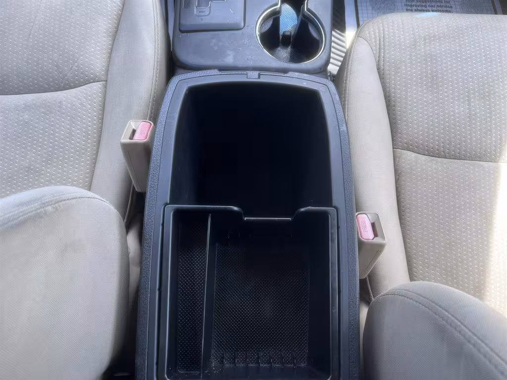 2011 Kia Sorento - 5XYKTCA10BG098971 - Image #15