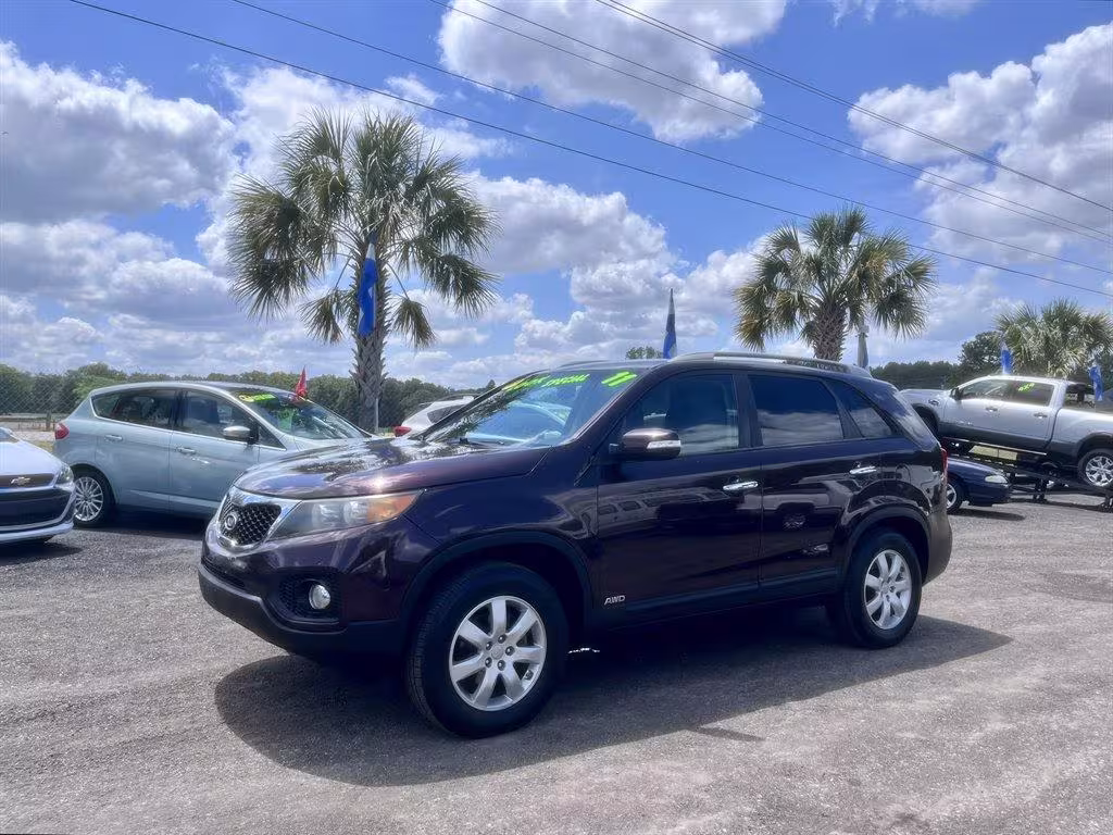 2011 Kia Sorento - 5XYKTCA10BG098971 - Image #32