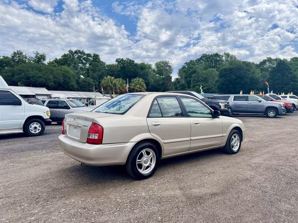 2001 Mazda Protege - JM1BJ222210419274 - Image #4